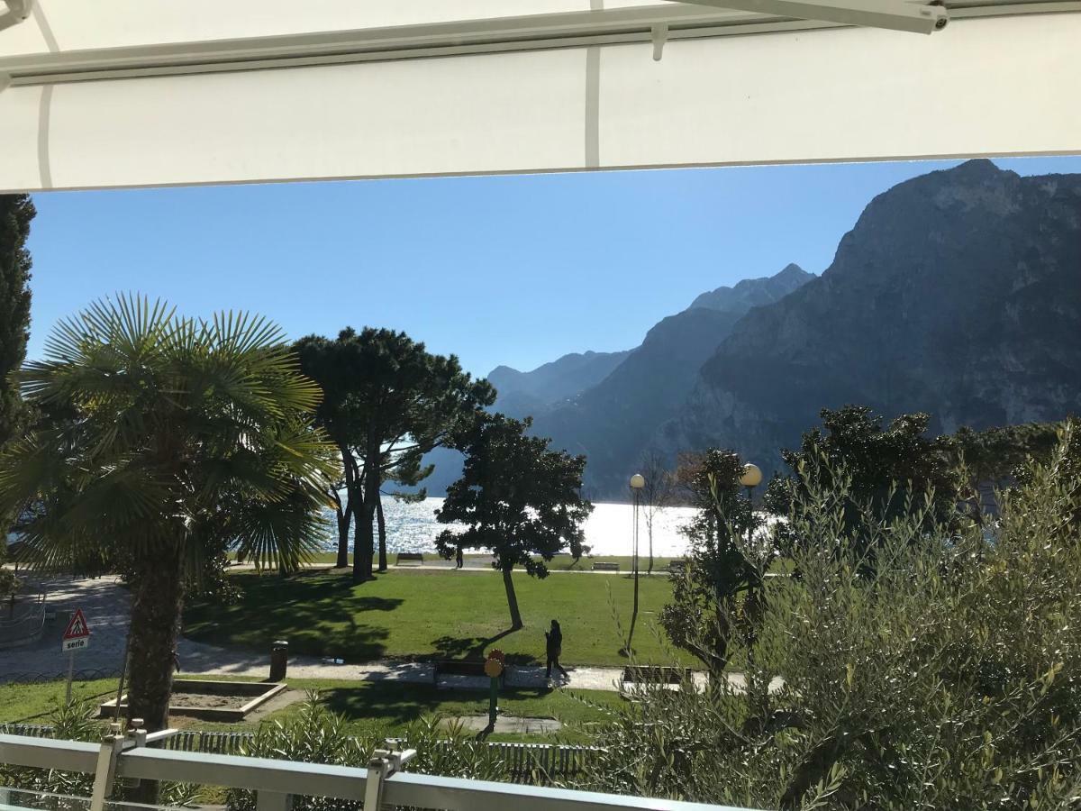 Appartement Lago Blu Riva del Garda Esterno foto