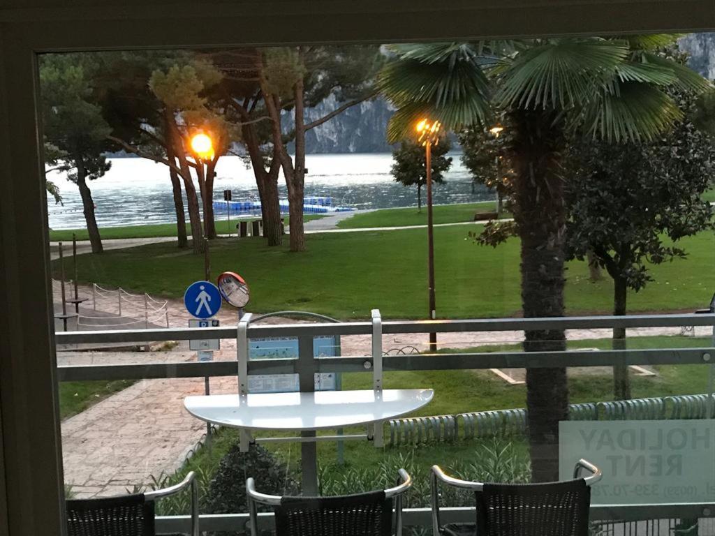 Appartement Lago Blu Riva del Garda Esterno foto